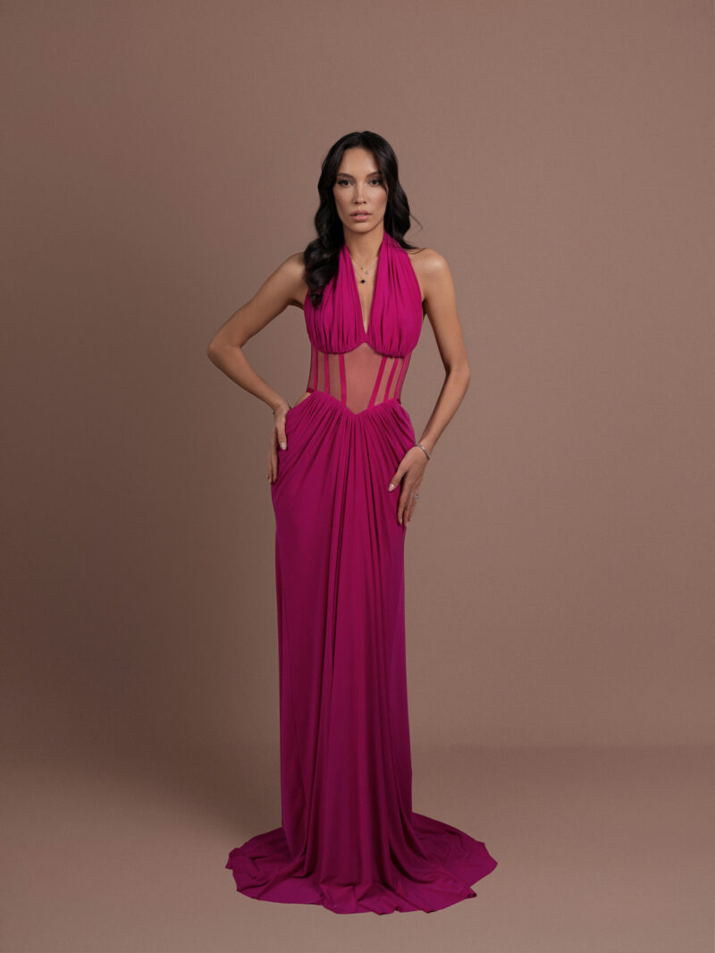 Ivana beige 1 korekecija insta size toploija pozadina